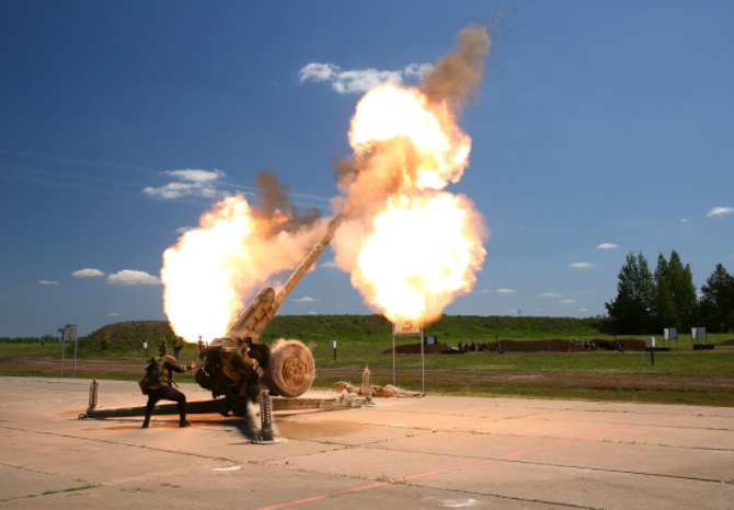 File:Shot from the D-30 howitzer.png