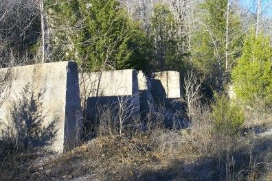 File:White Eagle New Mill Piers.jpg