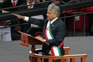 File:AMLO Presidencia legitima.jpg