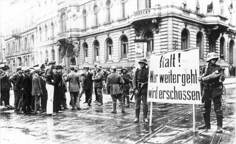 File:Bundesarchiv Bild 183-J0305-0600-003, Berlin, Kapp-Putsch, Putschisten.jpg