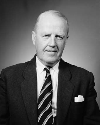 File:DanMackinnon1964.jpg