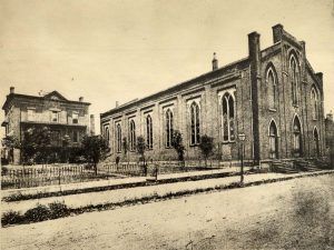 File:Old St. Mary Cathedral - Covington, Kentucky.jpg