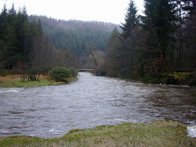 File:Ystwyth in spate at Hafod.jpg