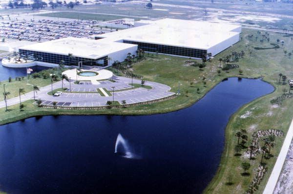 File:Boynton Beach Motorola plant.jpg