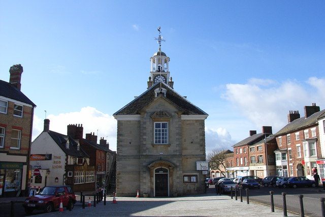 File:BrackleyTownHall(AndrewSmith)Mar2006.jpg