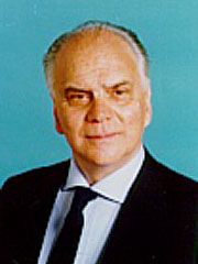 File:Luciano Gasperini.jpg