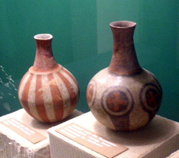 File:Moundville pottery HRoe 2003.jpg