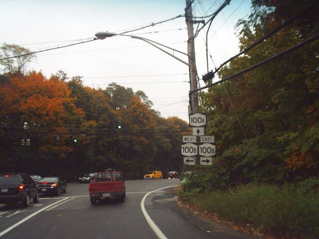 File:NY 100A at NY 100B.jpg