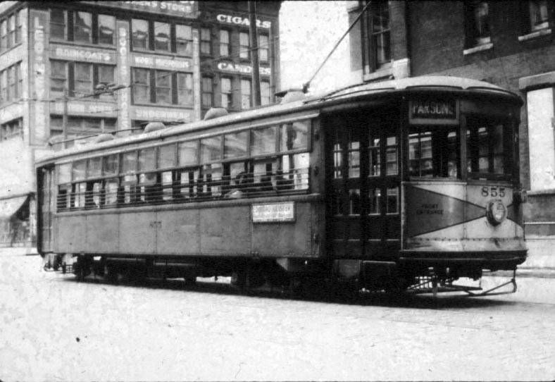 File:Parsons Avenue Streetcar 855.jpg