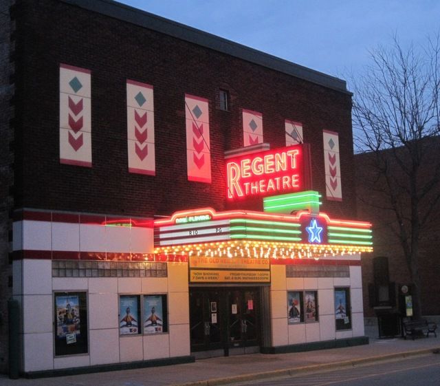 File:Regent Theatre Allegan Michigan.jpg