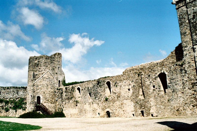 File:Saint-Sauveur-le Vicomte (Château) 5.jpg