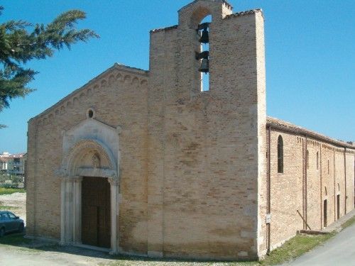 File:Santa maria a mare.jpg