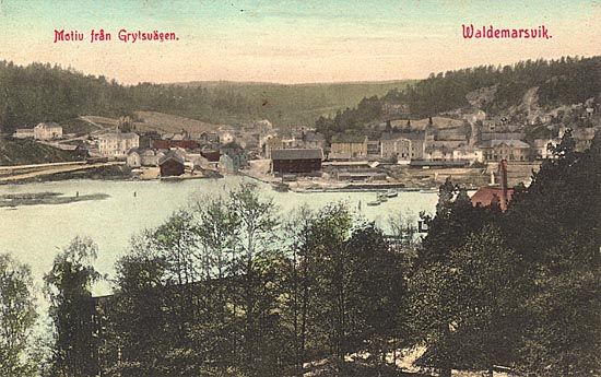 File:Valdemarsvik postcard 1913.jpg