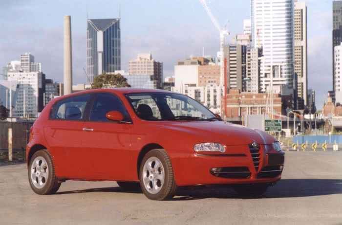 File:Alfa 147 Wikipedia.jpg