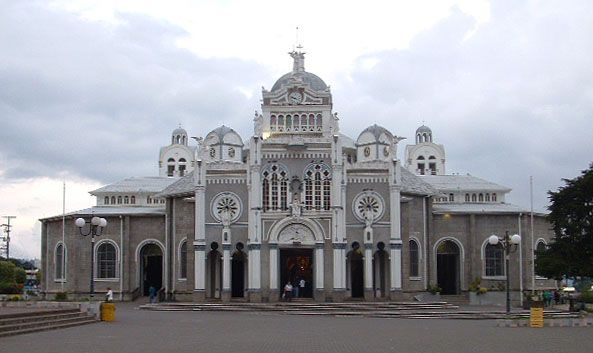 File:Basilica los Angeles, Spring 2006.jpg