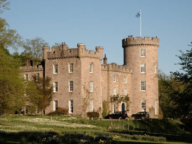 File:Castle Forbes.jpg