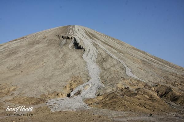 File:Chandragup mud volcano.jpg