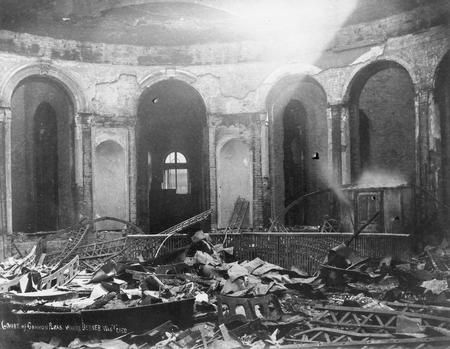 File:Cincinnati Riots 1884 Courthouse after riot.jpg