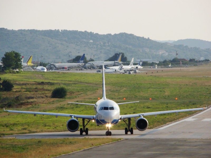 File:Croatia Airlines at Split Airport.JPG