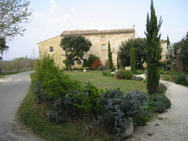 File:Ferme Commanderie de Richerenches.JPG