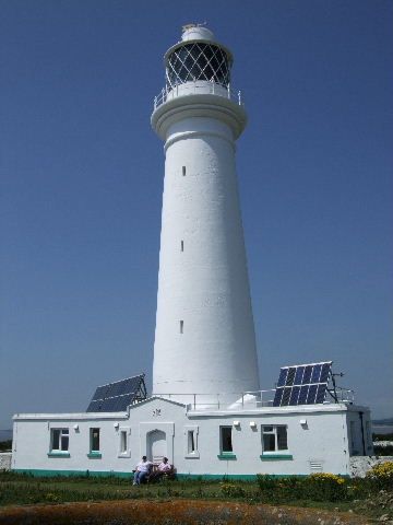 File:Flatholm Lighthouse - geograph.org.uk - 900719.jpg