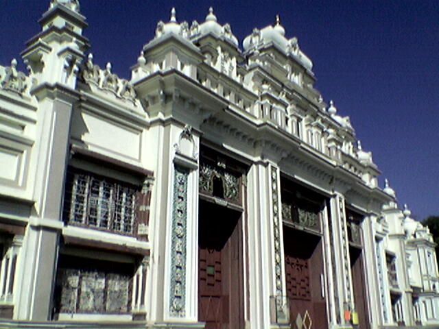 File:Jagan mohan palace2.jpg