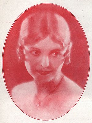 File:Karina Bell Scenen 1928.jpg