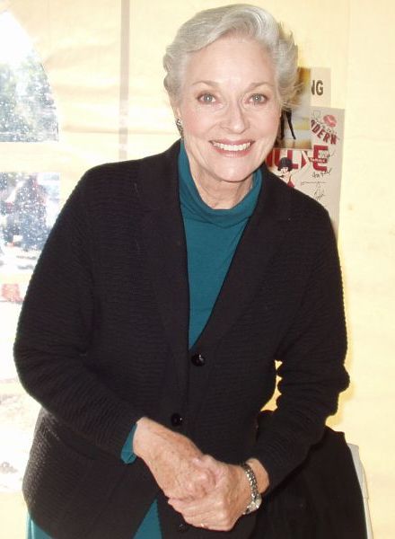 File:Lee Meriwether 2005 (cropped).jpg