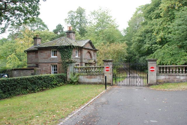 File:Stafford Gateway, Weston Park.jpg