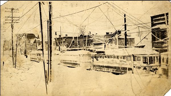 File:Streetcars stranded in 1913 Cleveland blizzard.jpg