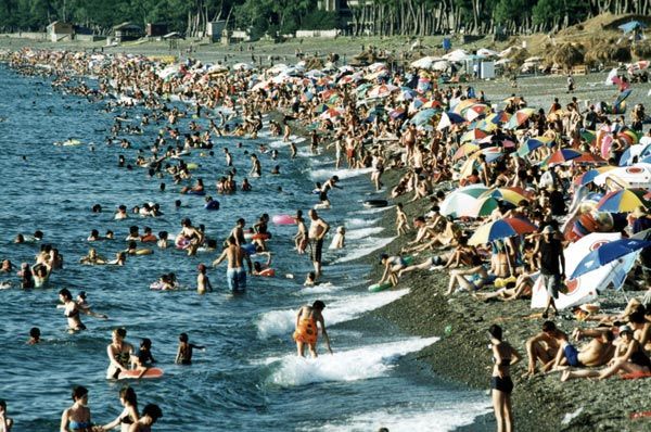 File:2Beach batumi.jpg