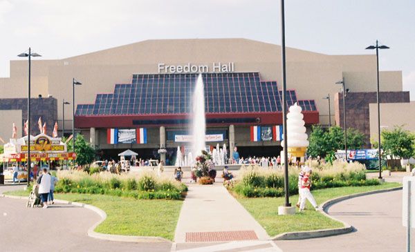 File:FreedomHallStateFair.jpg