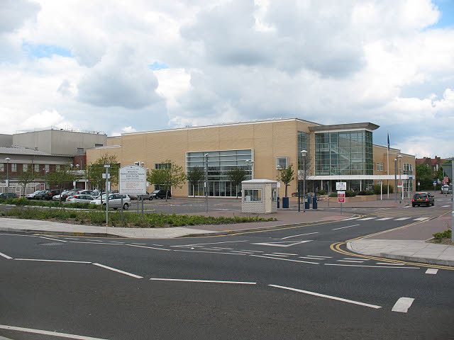 File:Newham University Hospital- main entrance (Geograph 1861636).jpg