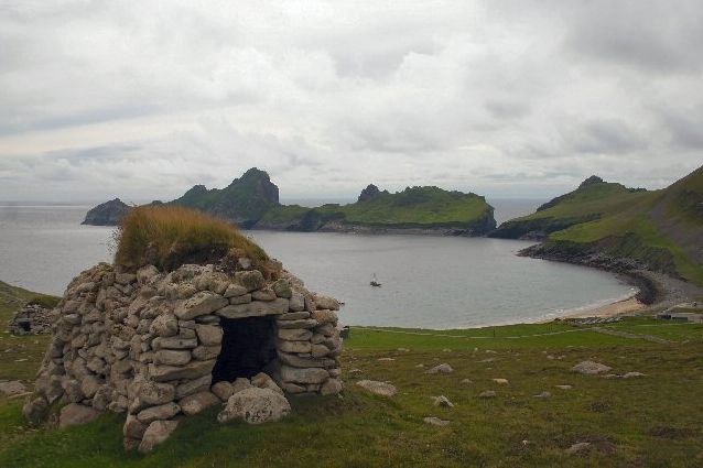 File:Cleit above Village Bay.jpg