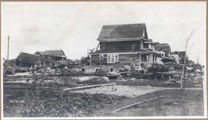 File:Damaged homes on Smith Street.jpg