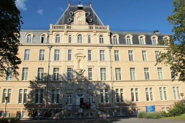 File:Façade du lycée Jean-Jaurès de Reims.jpg