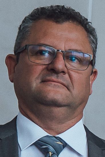 File:Gerardo Dueñas 2022 (cropped).jpg