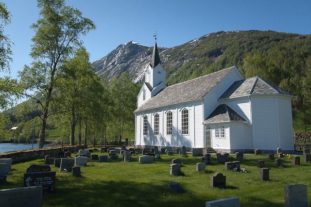 File:Helgheim church 01.jpg