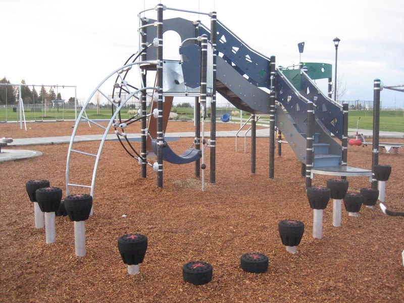 File:Jefferson park seattle playground.JPG