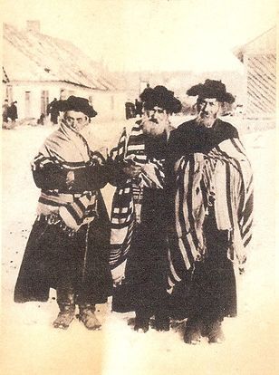 File:Jews of Khorostkiv (western Ukraine), 1917.jpg