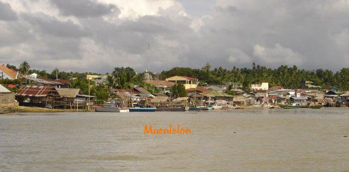 File:Macalelon Town.jpg