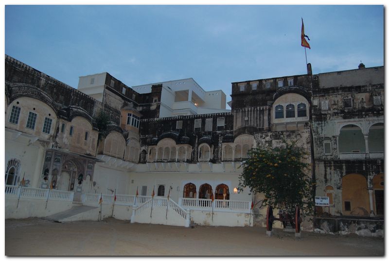 File:Mandawa cityPalace.jpg