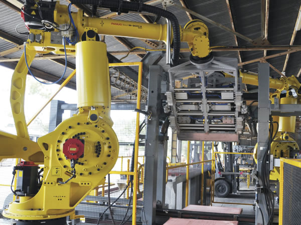 File:Robotic cathode copper stripping machine.png