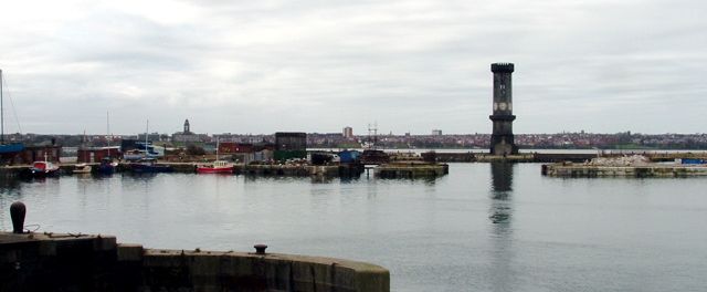 File:Victoria tower from Waterloo Road.jpg