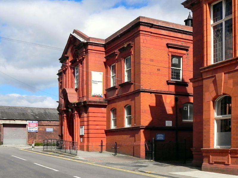 File:Westhoughton Library.jpg