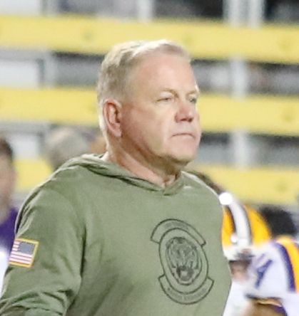 File:Brian Kelly Coaches LSU 06 (cropped).jpg