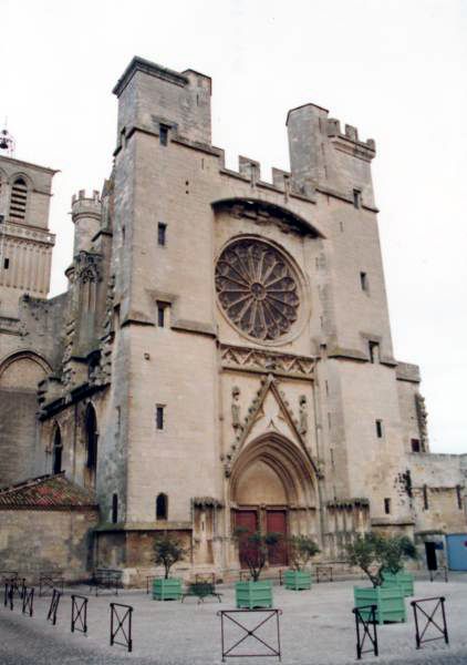 File:Cathebeziers.jpg