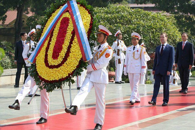 File:Dmitry Medvedev in Vietnam 31 October 2010-2.jpeg