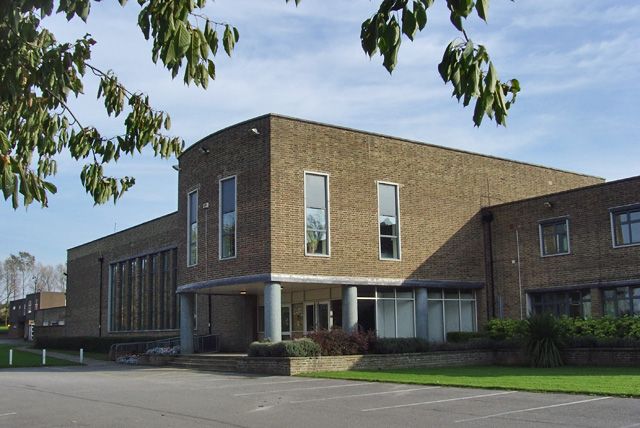 File:Market Weighton School.jpg