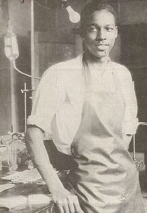 File:Vivien Thomas.jpg